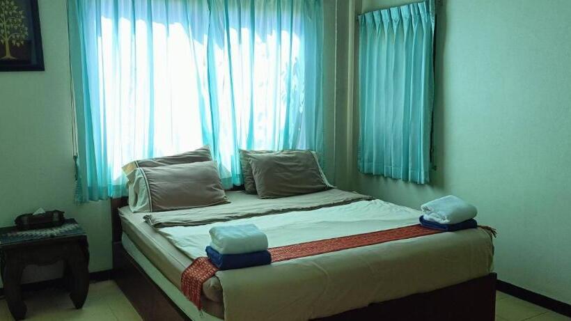 فندق Baan Suan Villas Resort