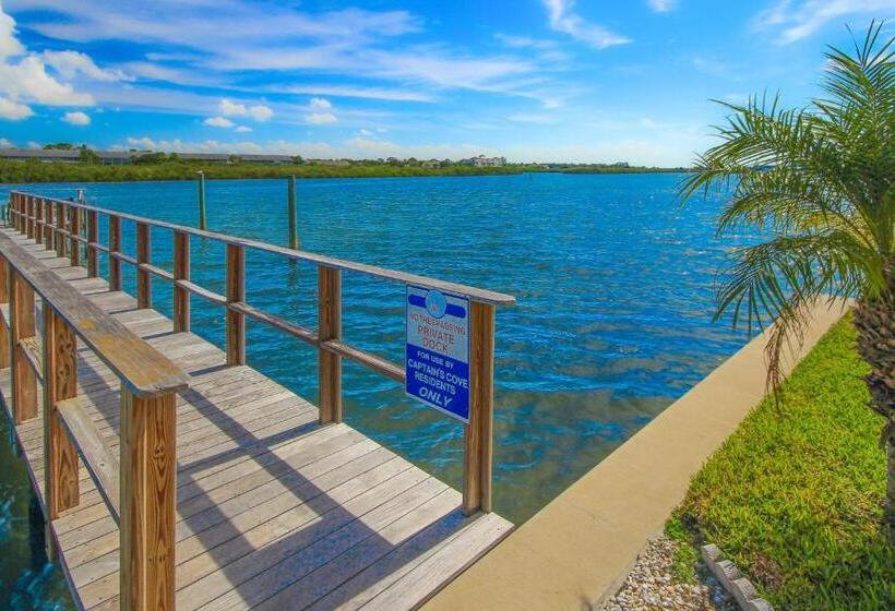 فندق Captain S Cove #207