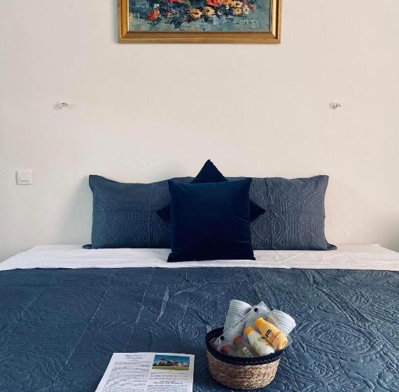 膳宿费 Chambres D Hôtes Au Château De Puycharnaud