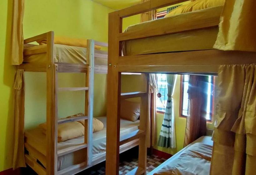 Ruteng Hostel