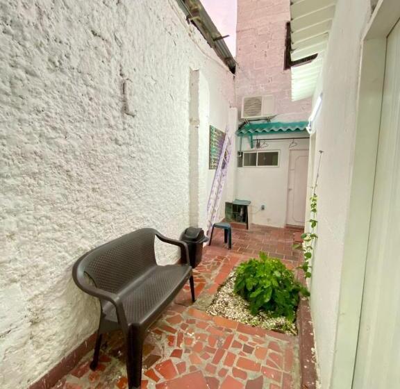 تختخواب و صبحانه Aurelia Compartida Hospedaje