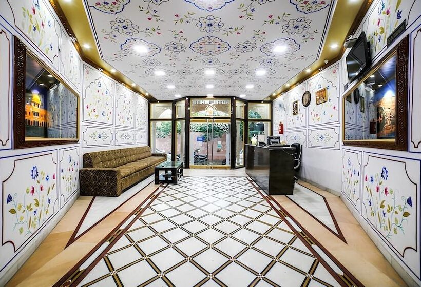 酒店 White Palace