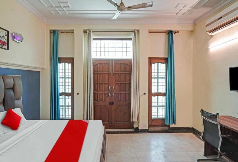 Hotel Oyo Flagship 81208 The Moonlight Residency