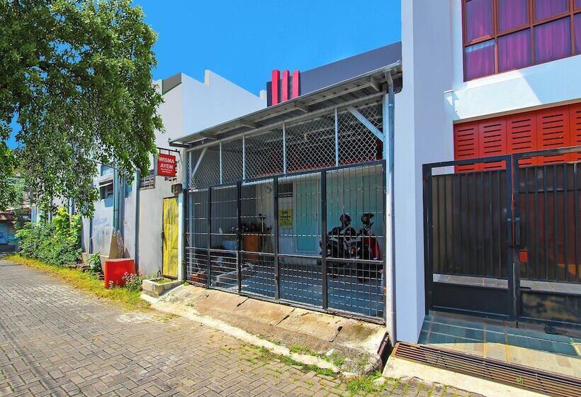 هتل Spot On 92495 Wisma Ayemneartaman Doa Maria Gereja Bongsari