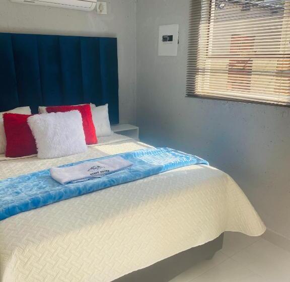 膳宿费 Executive Galaxy Guest House Nkowankowa Extension 2