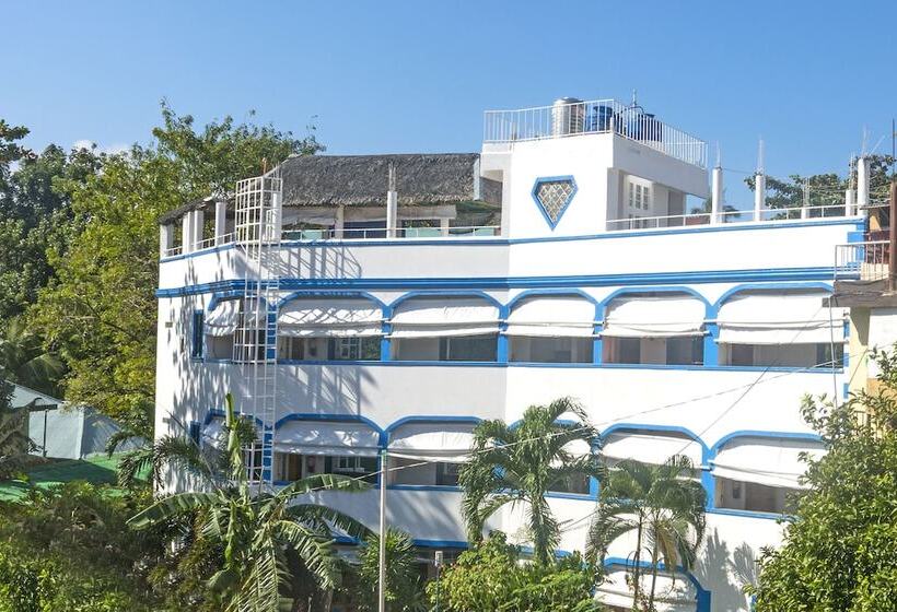 צימר Island Jewel Inn