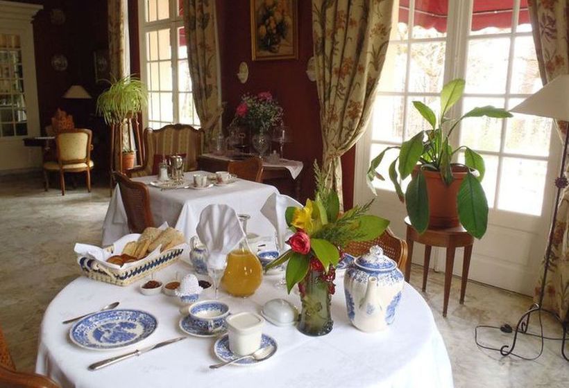 住宿加早餐  La Villa Les Pins