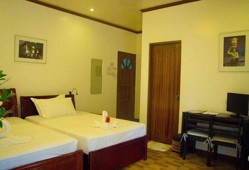 בית מלון כפרי Divegurus Boracay Beach Resort