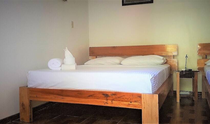 בית מלון כפרי Divegurus Boracay Beach Resort