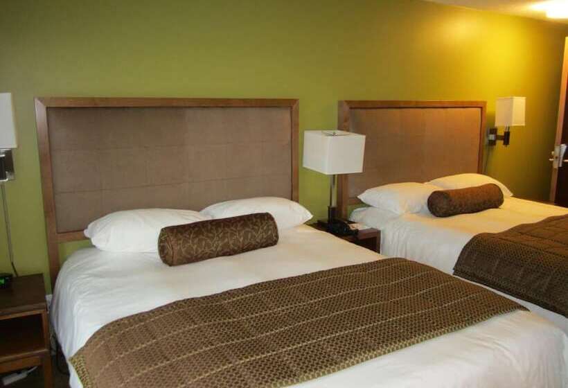 هتل Inn On The Harbour