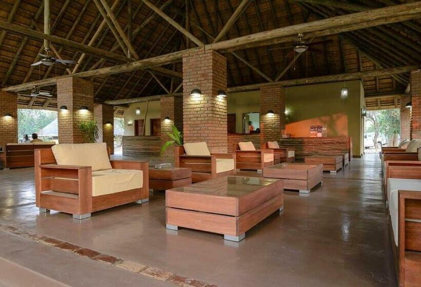 בית מלון כפרי Montebelo Gorongosa Lodge & Safari