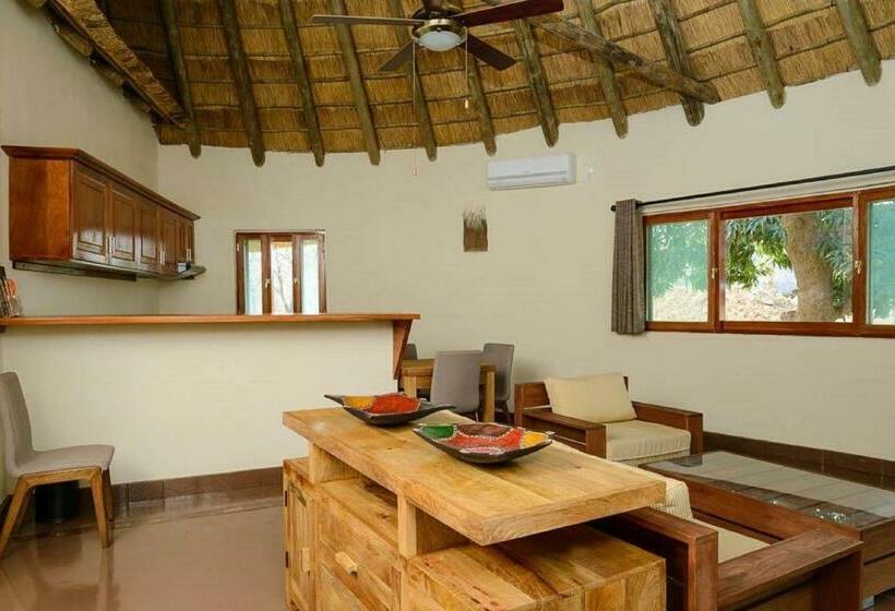 בית מלון כפרי Montebelo Gorongosa Lodge & Safari