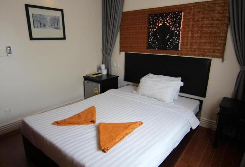 هتل Naga Angkor Hostel