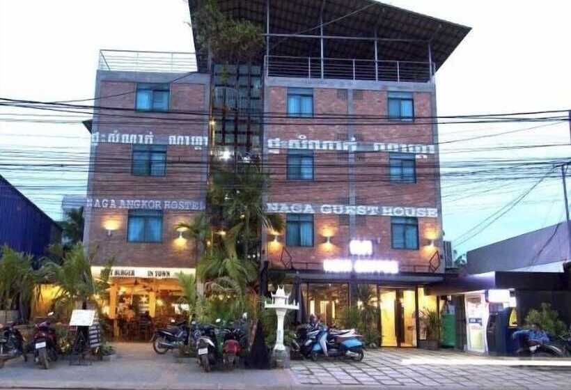 هتل Naga Angkor Hostel