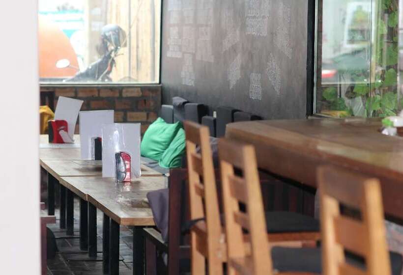 هتل Naga Angkor Hostel