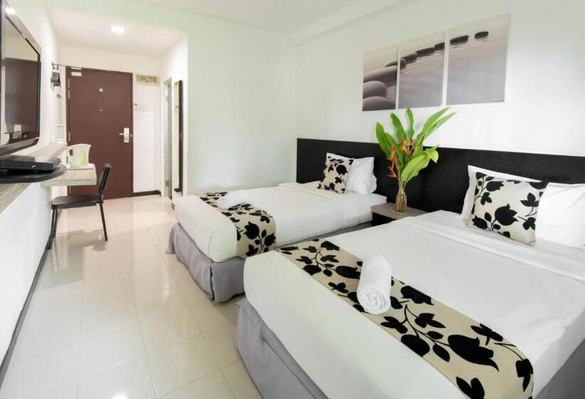 هتل Riverra Inn Langkawi