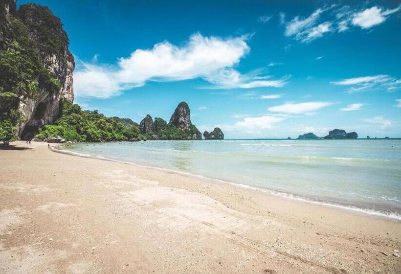 هتل Seashell Resort Krabi