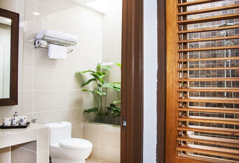 هتل Palette Telaga Terrace Boutique Resort