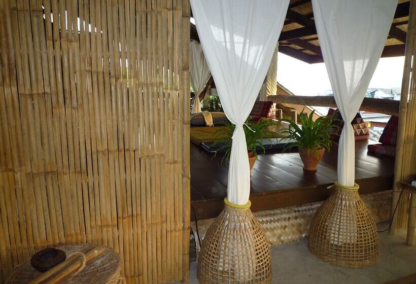 هتل The Mangrove Hideaway Koh Chang