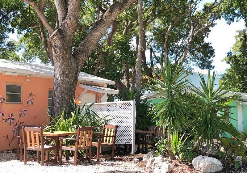 酒店 The Pelican Key Largo Cottages
