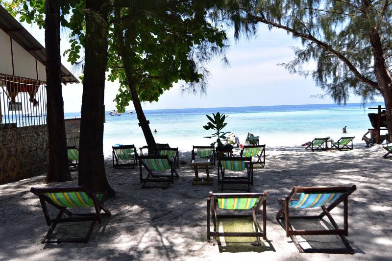پانسیون Green View Beach Resort