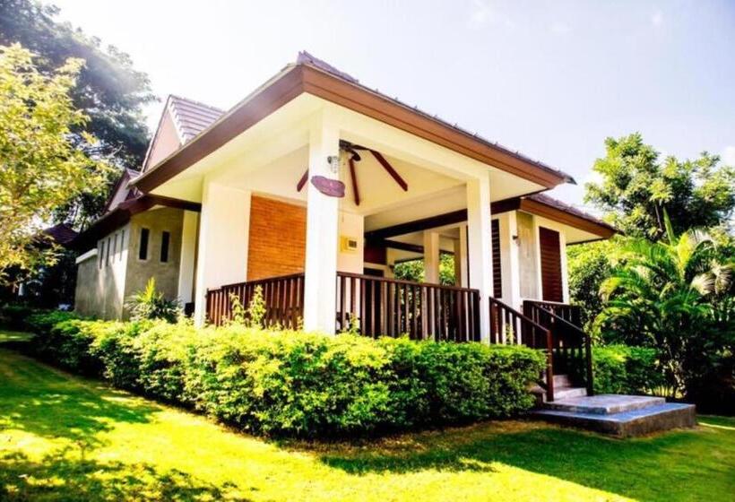 استراحتگاه Papai Country Lodge Sha