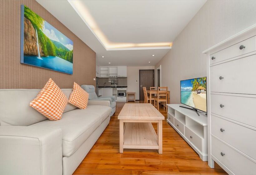 استراحتگاه The Title Condo By Tropic Look