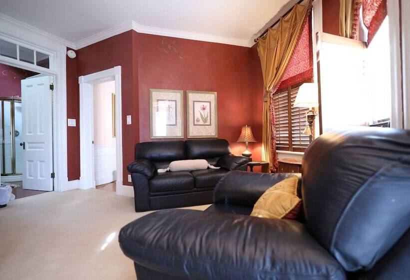 فندق صغير 1000 Island Hart House