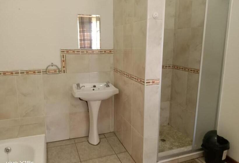 ベッドアンドブレックファースト Rz. Guesthouse Mafikeng