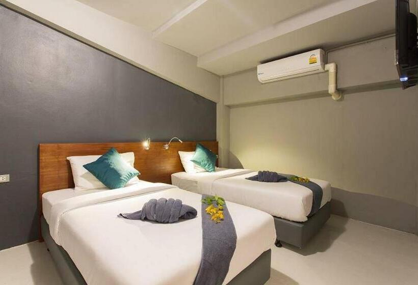 Leisure Hostel