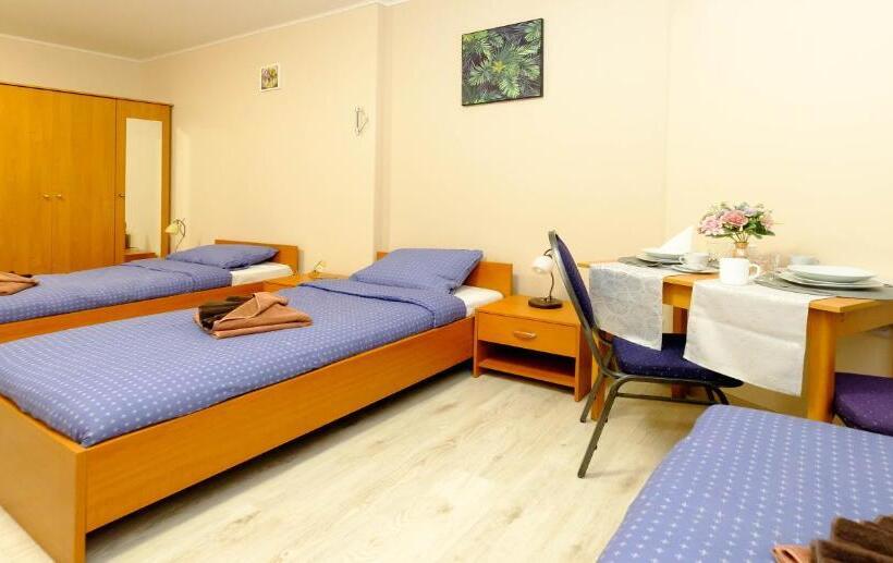 بنسيون Vila24 Levice