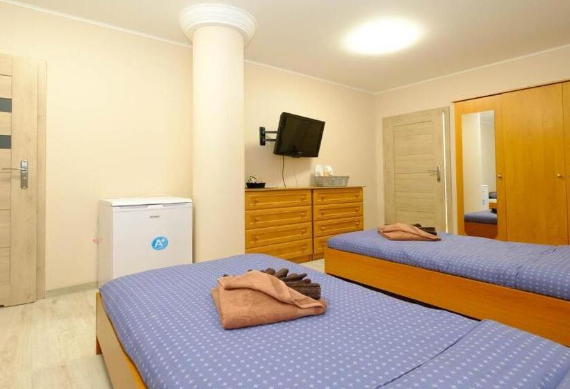 بنسيون Vila24 Levice