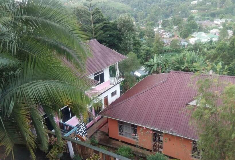 هاستل Lushoto Views Homestays