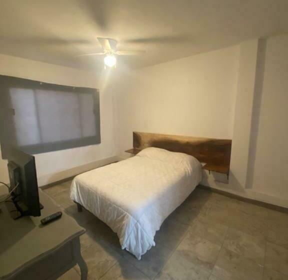 هاستل Hostal Del Centro