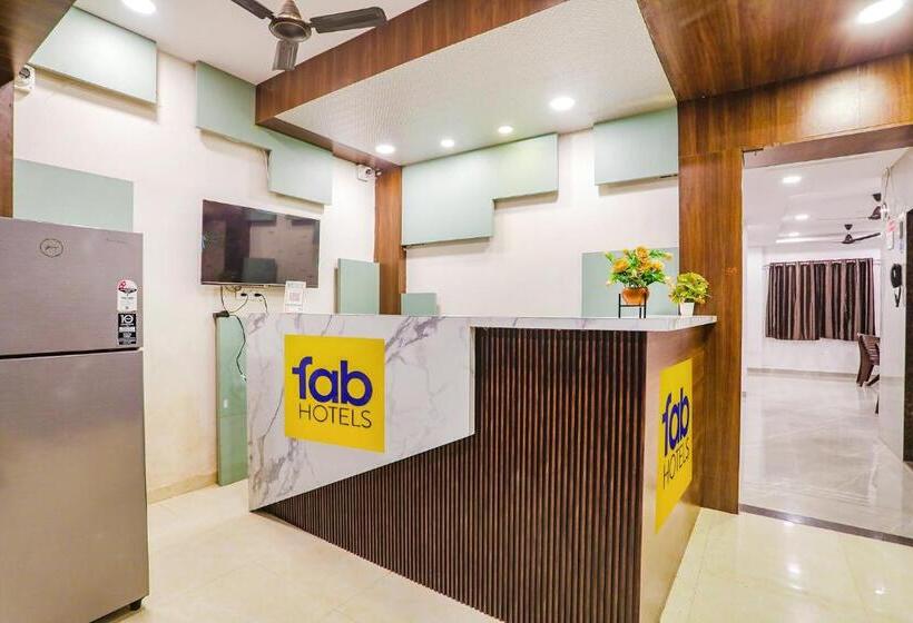 Fabhotel Royal Stay