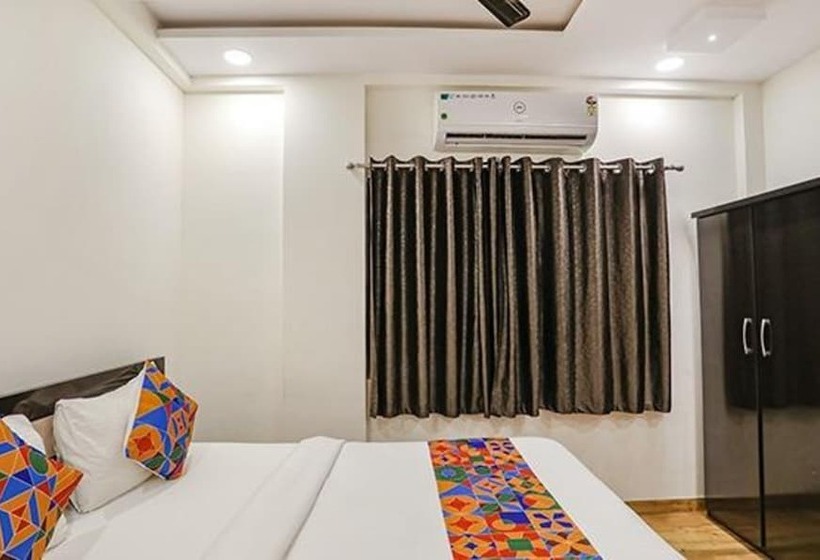 Fabhotel Royal Stay