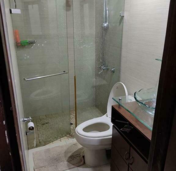 هاستل Hostal Tejares