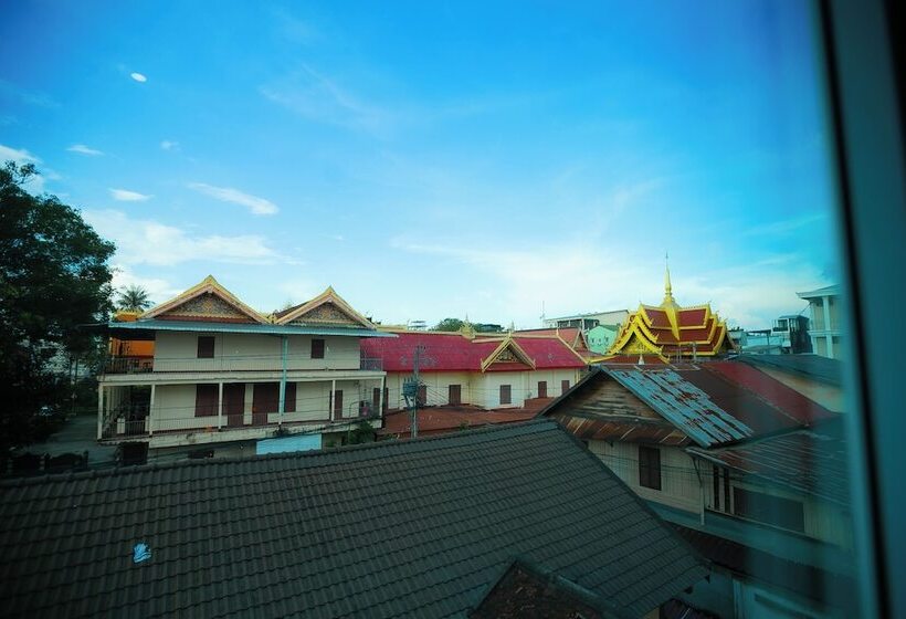 هاستل Vientiane Ruby Riverside