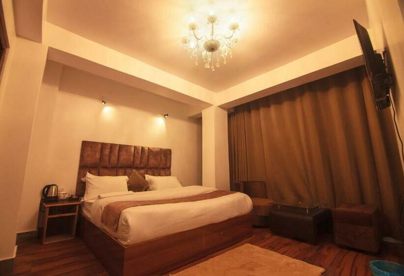 בית מלון כפרי King S Bridge Suites & Spa
