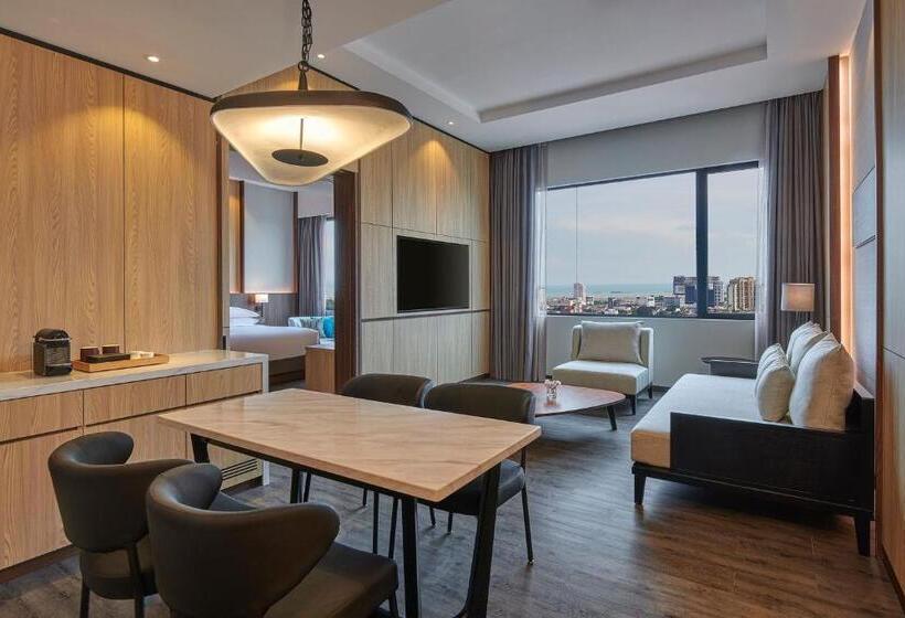 هتل Courtyard By Marriott Melaka