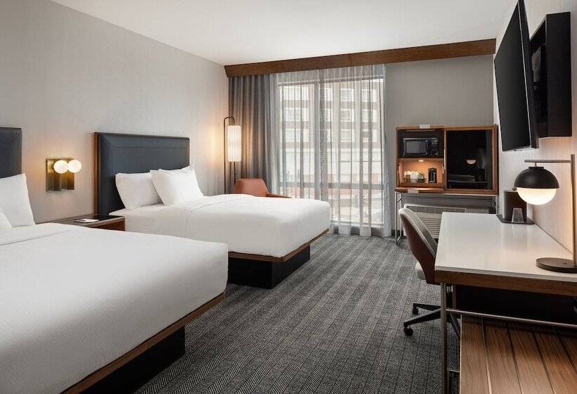 هتل Courtyard By Marriott St Paul Downtown