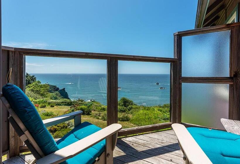 مبيت وإفطار Turtle Rocks Oceanfront Inn