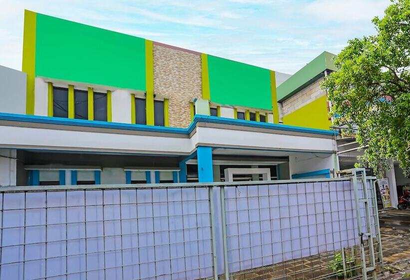 هتل Oyo 92469  Sahabat