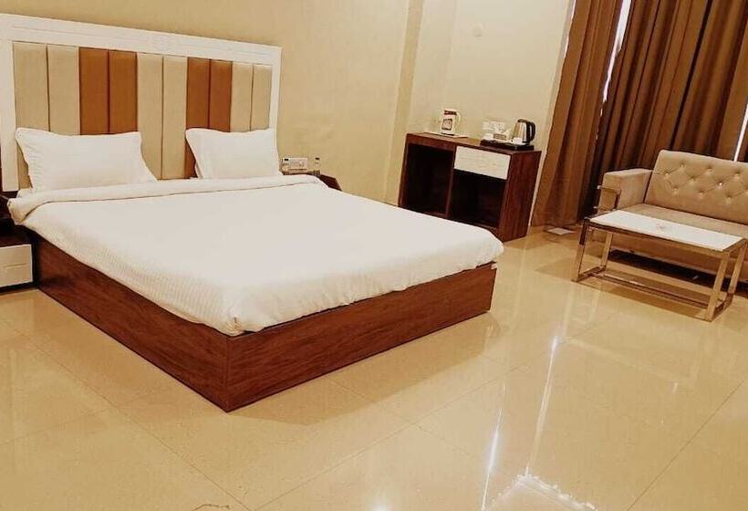 فندق Emperor Paradise