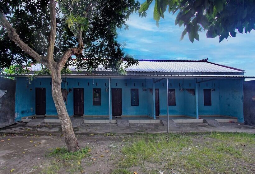 هتل Spot On 92420 Kos Agi Mataram
