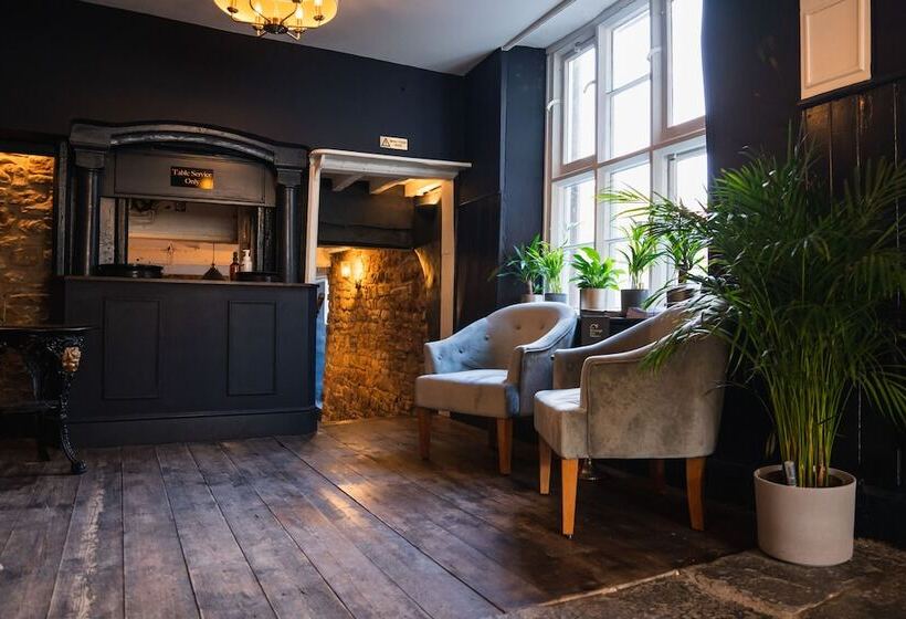 Отель The George Inn Wedmore