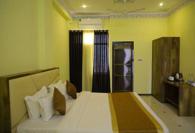 فندق Shiv Ashray Resort