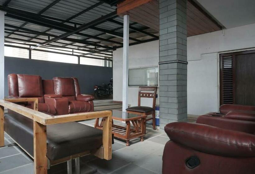 فندق صغير Sai Inn