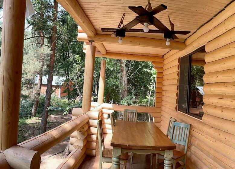 تختخواب و صبحانه Yeghevni Rest House