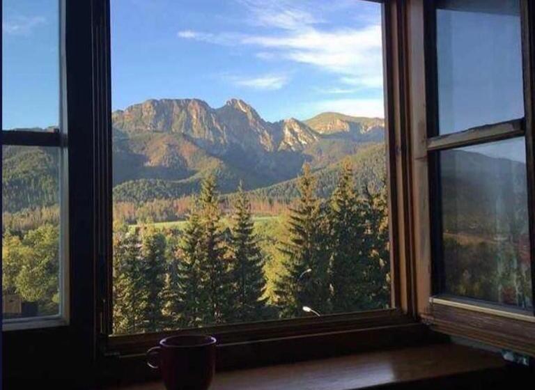 تختخواب و صبحانه Yeghevni Rest House